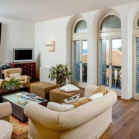 بيت للعطل Baroque Palace Hvar *